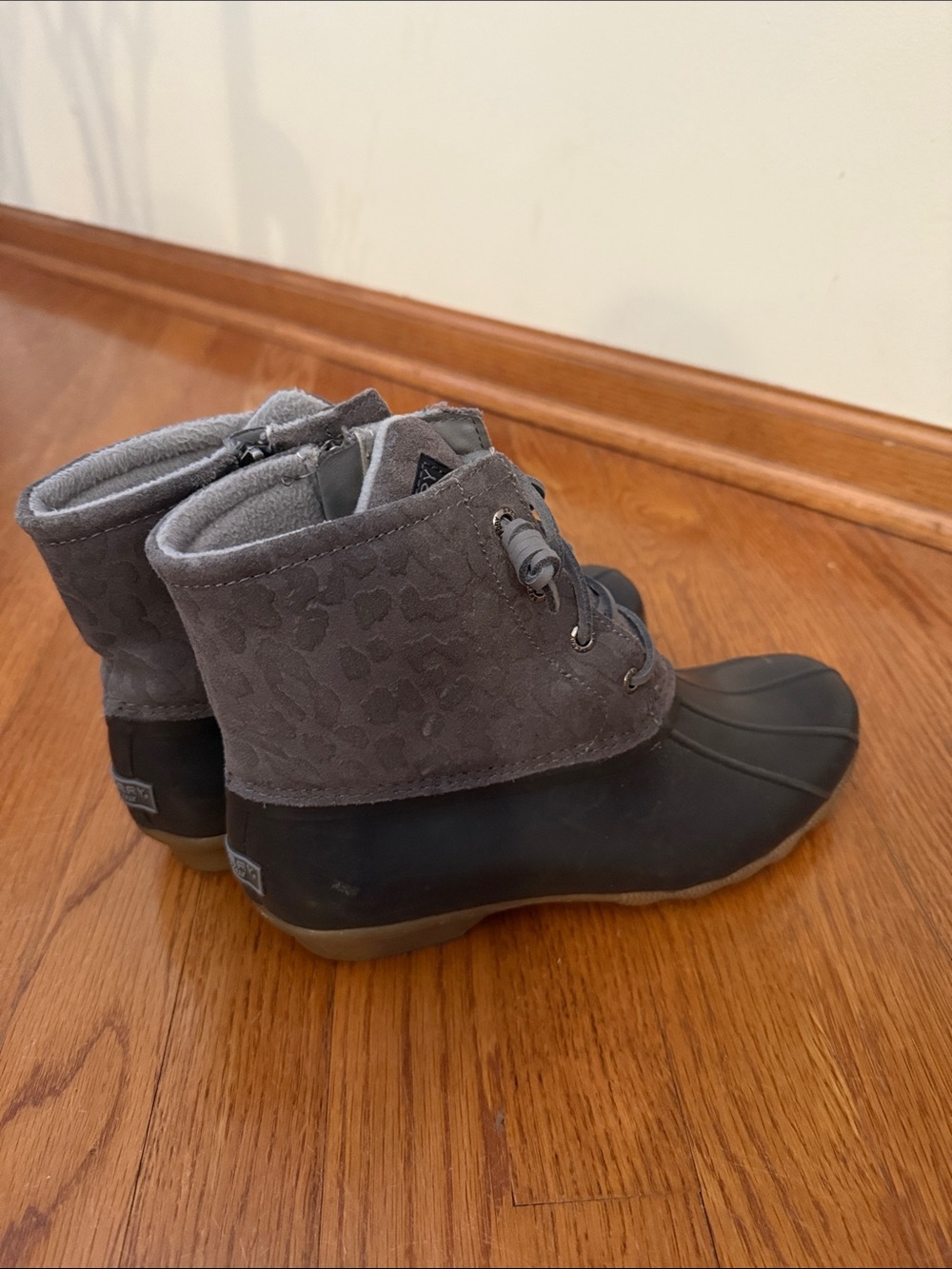 Sperry Women’s Gray Lace-Up Duck Boots